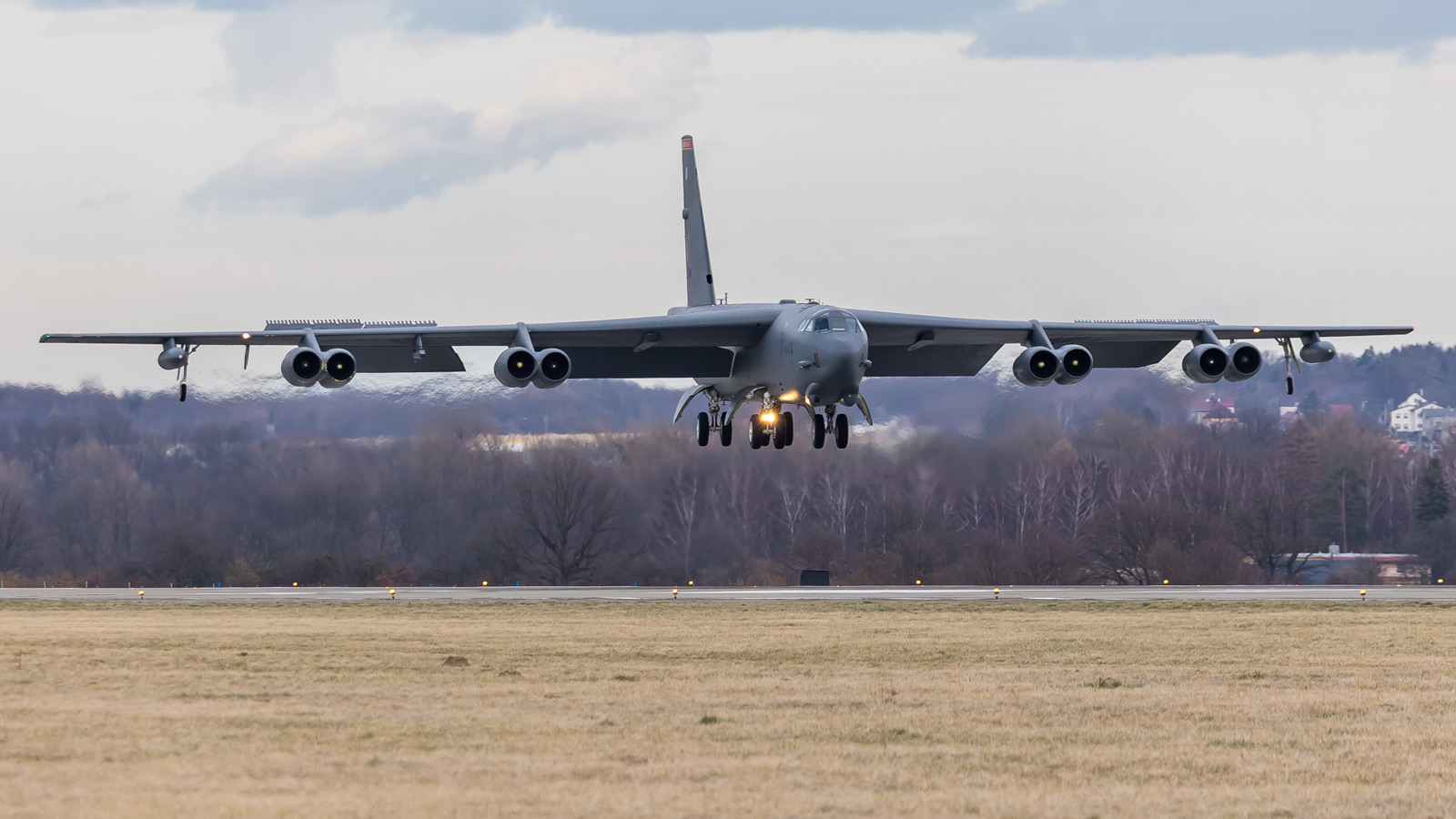 news_1245_buff_mosnov_landing2